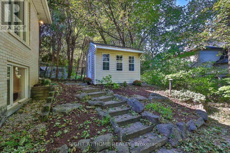 69 MONTRESSOR DRIVE, Toronto (St. Andrew-Windfields), Ontario, M2P1Z3