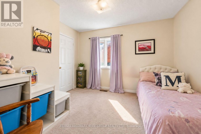 537 WALPOLE CRESCENT, Newmarket (Stonehaven-Wyndham), Ontario, L3X2A5