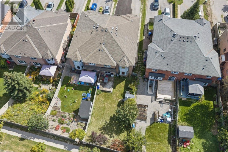 537 WALPOLE CRESCENT, Newmarket (Stonehaven-Wyndham), Ontario, L3X2A5