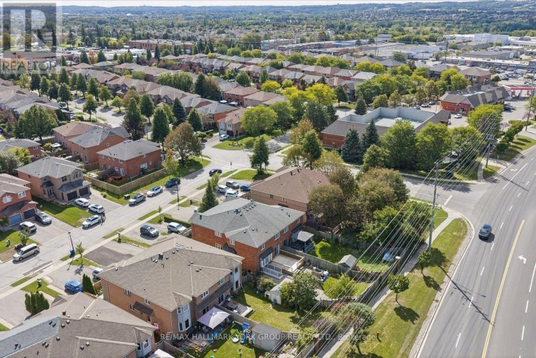 537 WALPOLE CRESCENT, Newmarket (Stonehaven-Wyndham), Ontario, L3X2A5