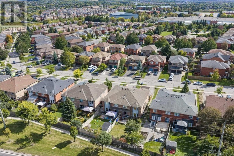 537 WALPOLE CRESCENT, Newmarket (Stonehaven-Wyndham), Ontario, L3X2A5