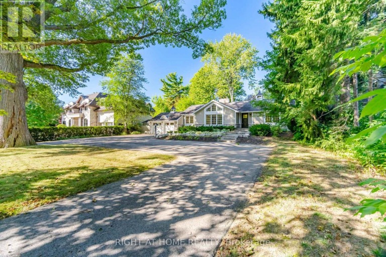 1037 LAKESHORE ROAD W, Oakville (SW Southwest), Ontario, L6L1E7