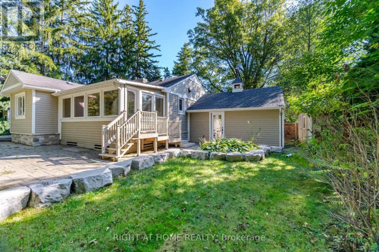 1037 LAKESHORE ROAD W, Oakville (SW Southwest), Ontario, L6L1E7