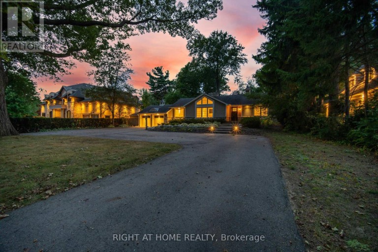 1037 LAKESHORE ROAD W, Oakville (SW Southwest), Ontario, L6L1E7