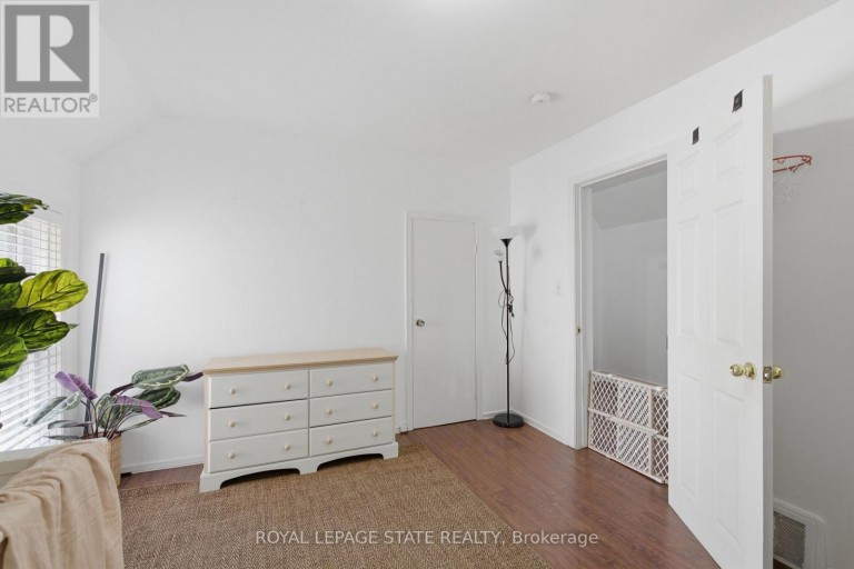 126 NIAGARA STREET, Hamilton (Industrial Sector), Ontario, L8L6A7
