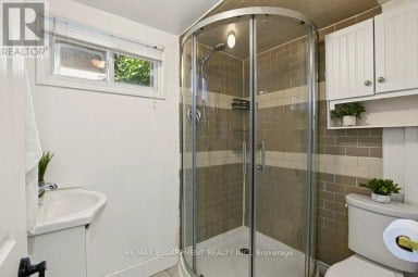 15 CARWYN CRESCENT Hamilton (Ainslie Wood) Ontario photo 35