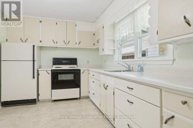 47 BAY DRIVE Belleville (Belleville Ward) Ontario photo 15