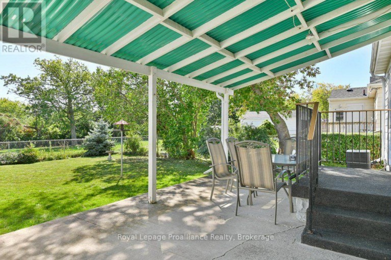 47 BAY DRIVE, Belleville (Belleville Ward), Ontario, K8N1B4