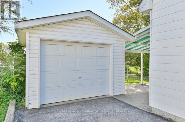 47 BAY DRIVE, Belleville (Belleville Ward), Ontario, K8N1B4