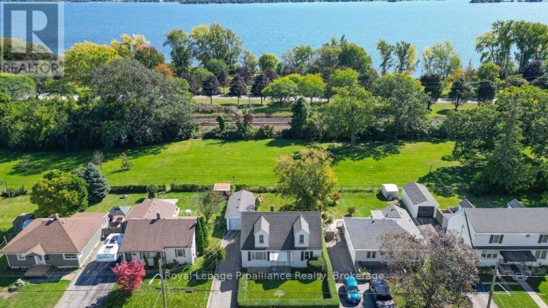 47 BAY DRIVE, Belleville (Belleville Ward), Ontario, K8N1B4