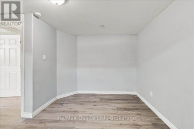 70 ASHLEY STREET Belleville (Thurlow Ward) Ontario photo 29