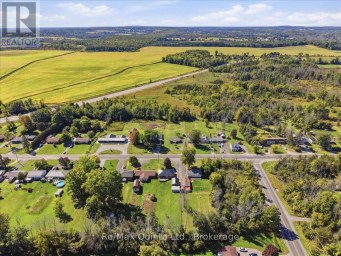70 ASHLEY STREET Belleville (Thurlow Ward) Ontario photo 45