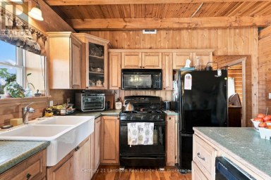 939 KELLY ROAD Prince Edward County (Athol Ward) Ontario photo 9
