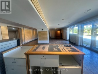 9405 BEACHWOOD ROAD HIGHWAY Collingwood Ontario photo 5