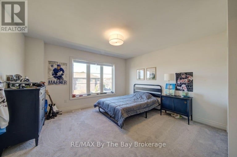 5 AUTUMN DRIVE, Wasaga Beach, Ontario, L9Z0K8