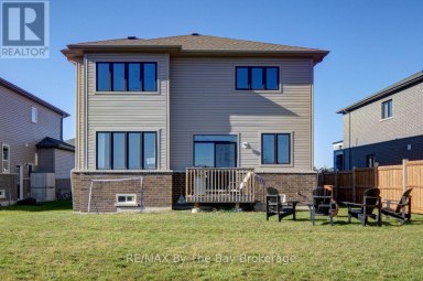 5 AUTUMN DRIVE Wasaga Beach Ontario photo 34