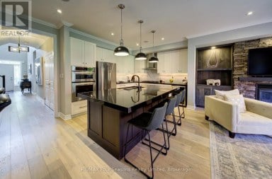 17 COLLSHIP LANE Collingwood Ontario photo 13