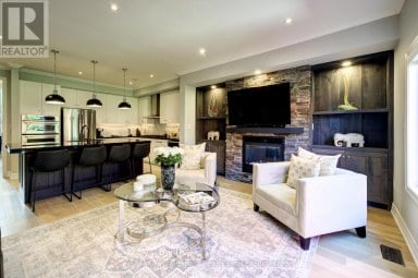 17 COLLSHIP LANE Collingwood Ontario photo 20