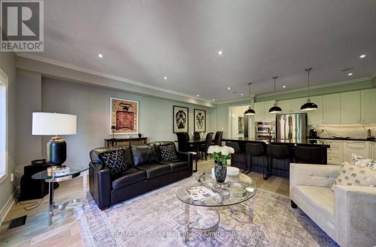 17 COLLSHIP LANE, Collingwood, Ontario, L9Y0J6