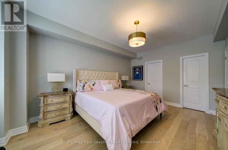 17 COLLSHIP LANE, Collingwood, Ontario, L9Y0J6