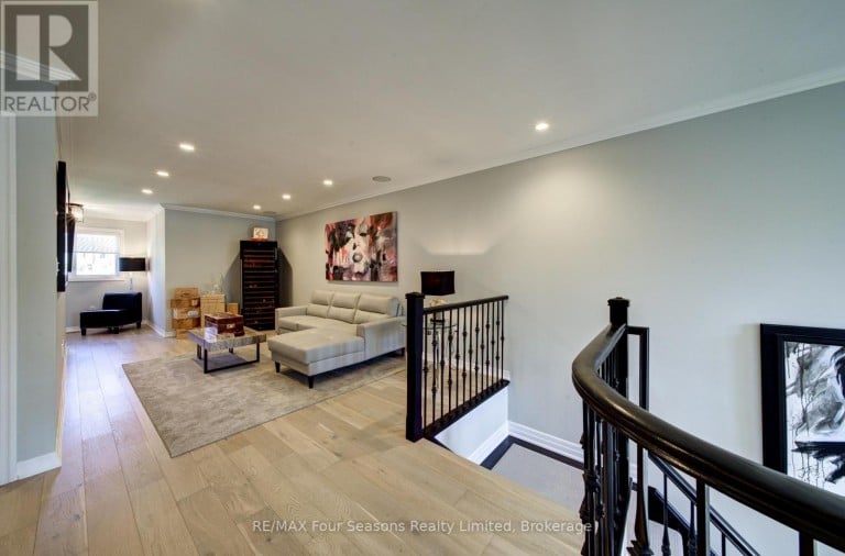 17 COLLSHIP LANE, Collingwood, Ontario, L9Y0J6