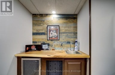 17 COLLSHIP LANE Collingwood Ontario photo 44
