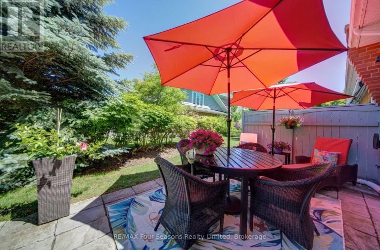17 COLLSHIP LANE, Collingwood, Ontario, L9Y0J6