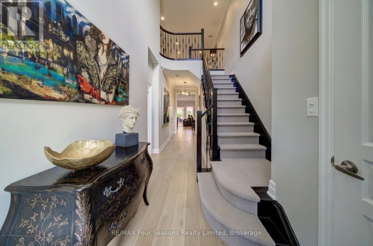 17 COLLSHIP LANE, Collingwood, Ontario, L9Y0J6