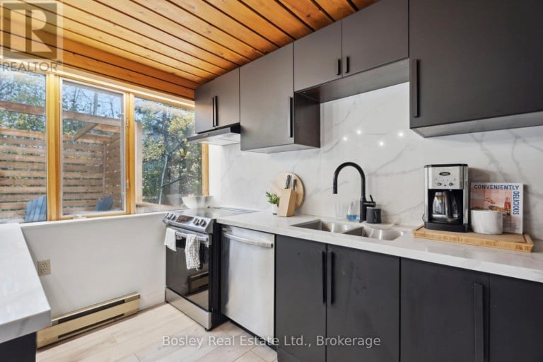 101 ST MORITZ CRESCENT, Blue Mountains, Ontario, L9Y0S6