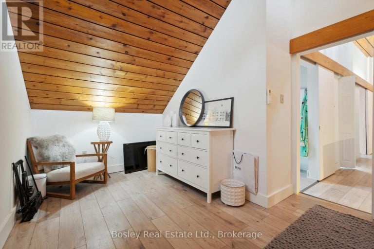 101 ST MORITZ CRESCENT, Blue Mountains, Ontario, L9Y0S6