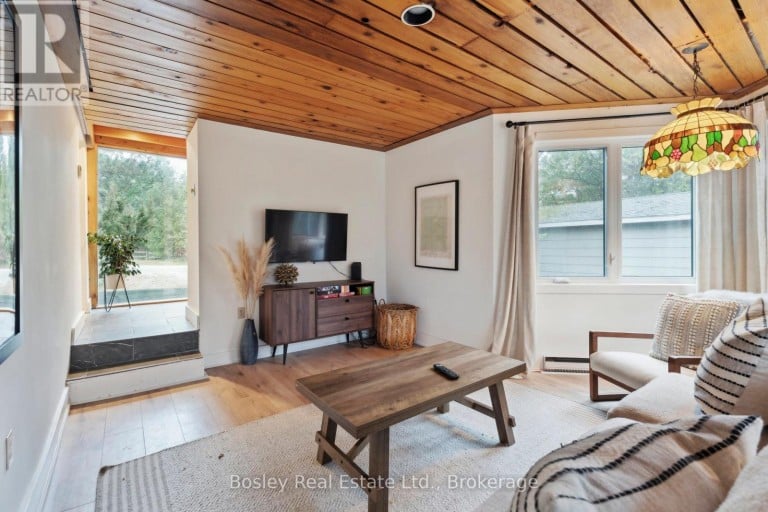 101 ST MORITZ CRESCENT, Blue Mountains, Ontario, L9Y0S6