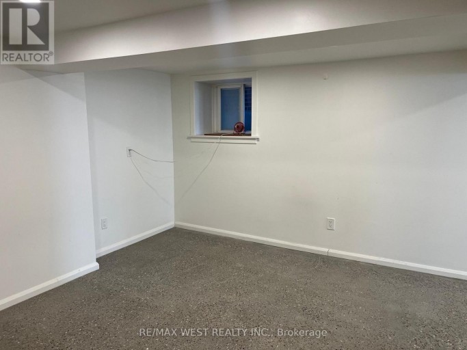 BASEMENT - 7 BLANDFORD STREET, Toronto (Oakwood Village), Ontario, M6E3A6