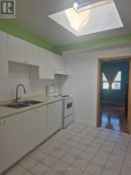 1584 DUNDAS STREET W Toronto (Little Portugal) Ontario photo 4