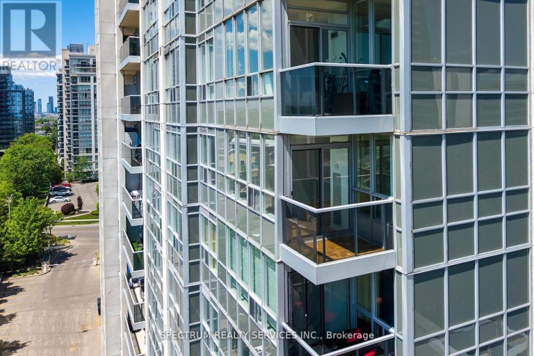 904 - 15 NORTH PARK ROAD, Vaughan (Beverley Glen), Ontario, L4J0A1