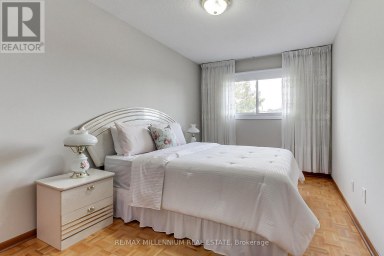 7431 SIGSBEE DRIVE Mississauga (Malton) Ontario photo 15