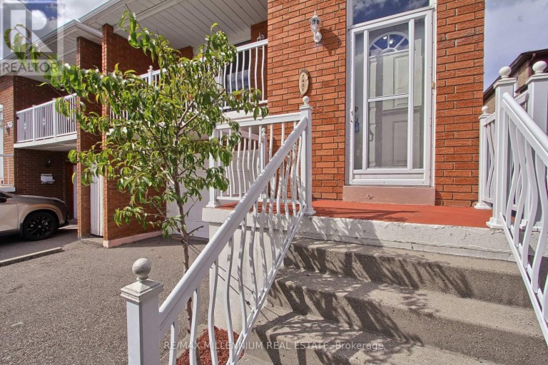7431 SIGSBEE DRIVE, Mississauga (Malton), Ontario, L4T3S5