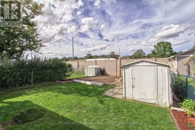 7431 SIGSBEE DRIVE Mississauga (Malton) Ontario photo 32