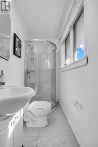 467 BASE LINE ROAD, London South (South G), Ontario, N6C2P5
