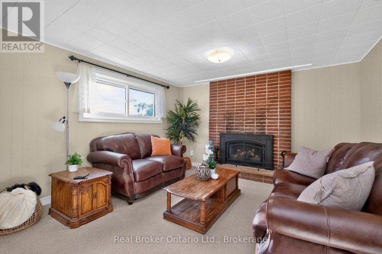 413 CORNELL DRIVE, Midland, Ontario, L4R4C8