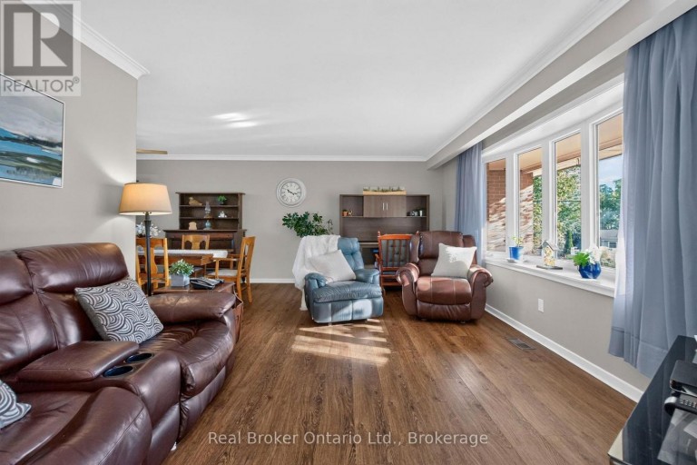 413 CORNELL DRIVE, Midland, Ontario, L4R4C8