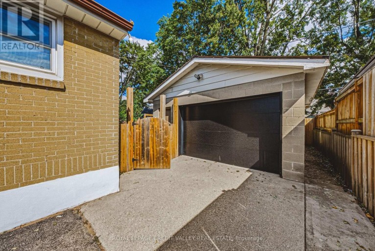 12 STEVENSON AVENUE, London East (East N), Ontario, N5W1Y3