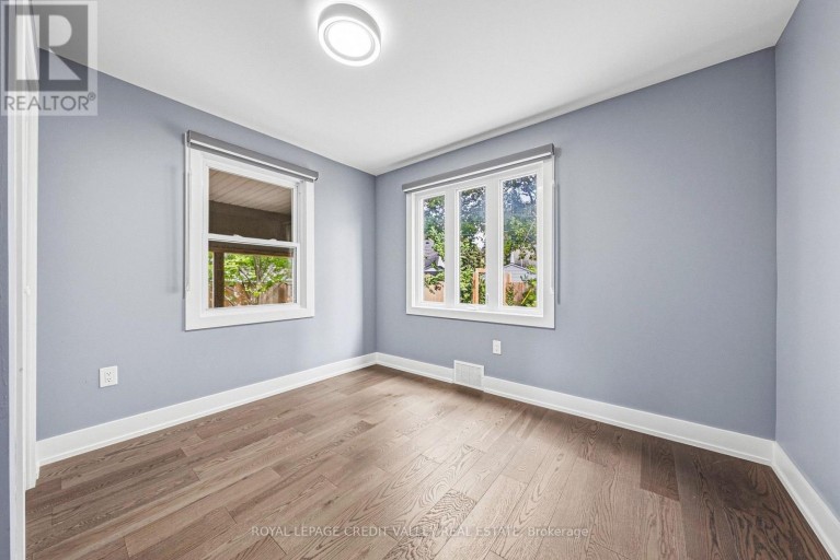 12 STEVENSON AVENUE, London East (East N), Ontario, N5W1Y3