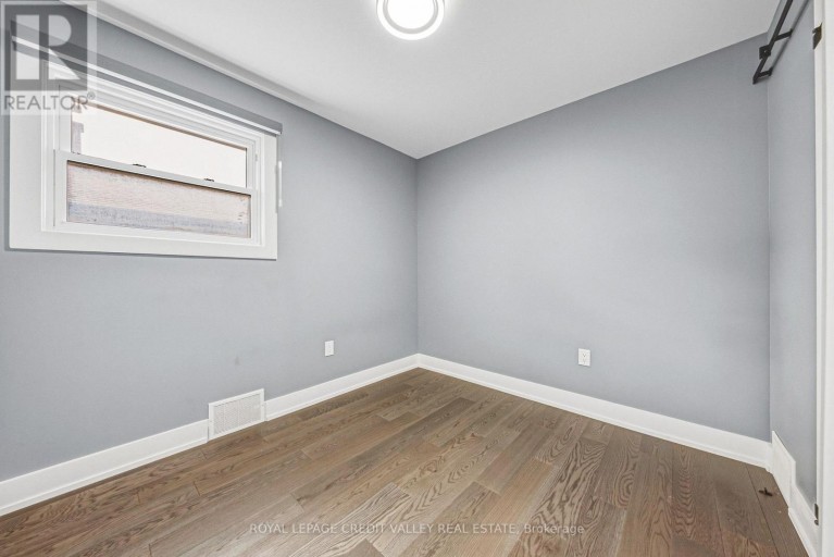 12 STEVENSON AVENUE, London East (East N), Ontario, N5W1Y3