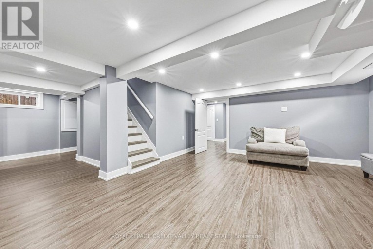 12 STEVENSON AVENUE, London East (East N), Ontario, N5W1Y3