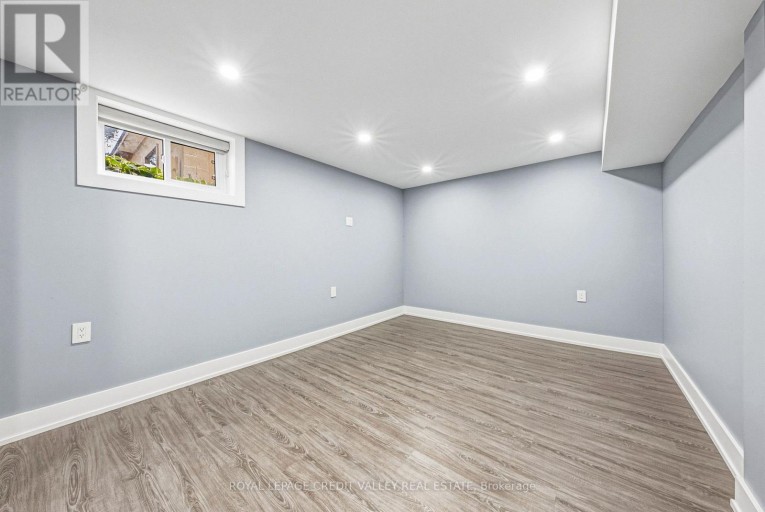 12 STEVENSON AVENUE, London East (East N), Ontario, N5W1Y3