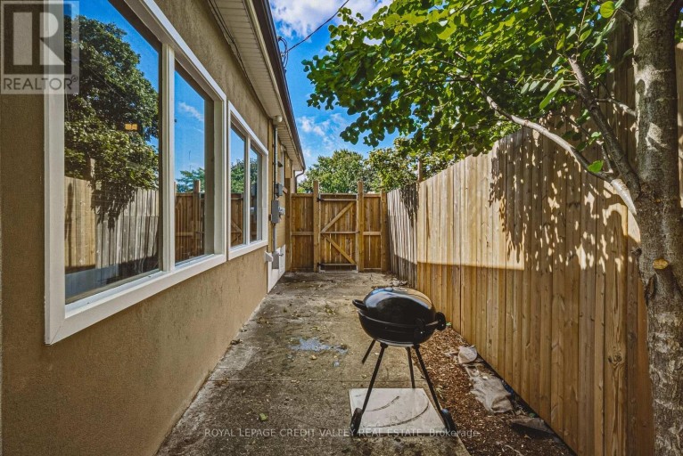 12 STEVENSON AVENUE, London East (East N), Ontario, N5W1Y3