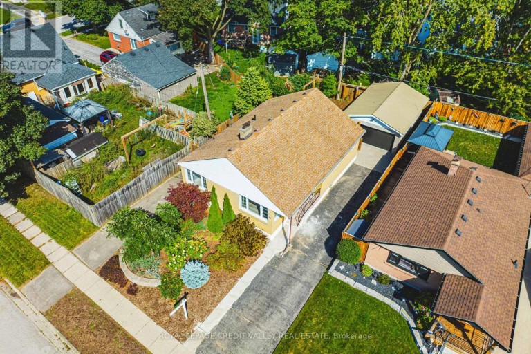 12 STEVENSON AVENUE, London East (East N), Ontario, N5W1Y3