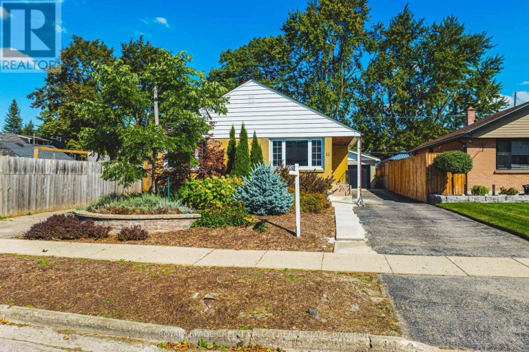 12 STEVENSON AVENUE, London East (East N), Ontario, N5W1Y3