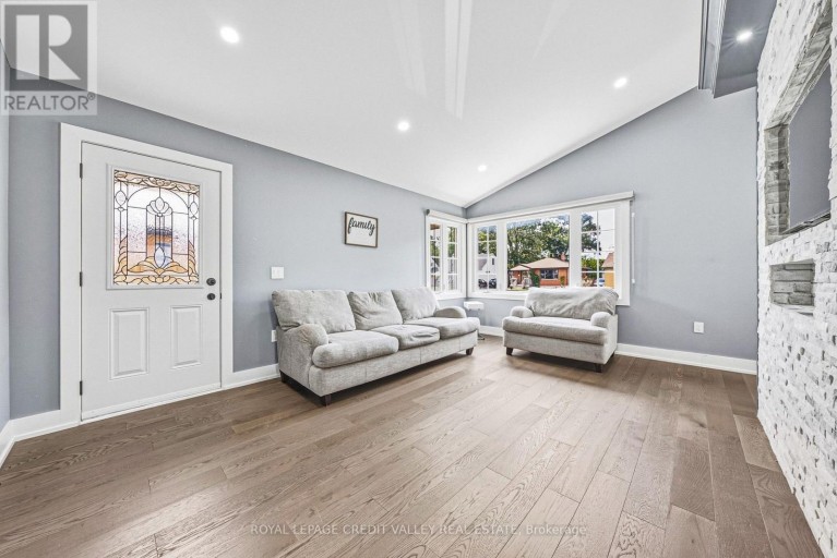 12 STEVENSON AVENUE, London East (East N), Ontario, N5W1Y3