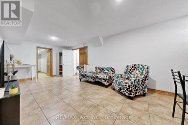 119 ELIZABETH STREET Oshawa (McLaughlin) Ontario photo 37